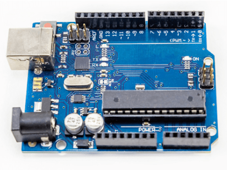 diferencia entre microcontrolador y microprocesador