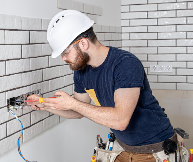 diferencia-electricista-e-residencial-industrial