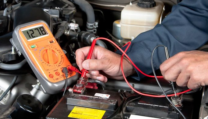fallas-eléctricas-en-carros-comunes